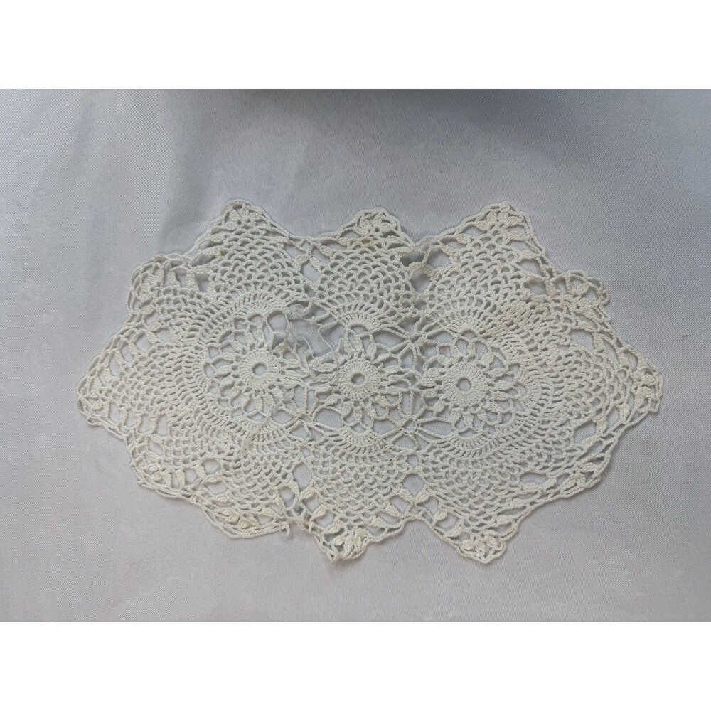 Vintage Handmade Off White Crocheted Oval Table Doily Pineapple Pattern 12.5"